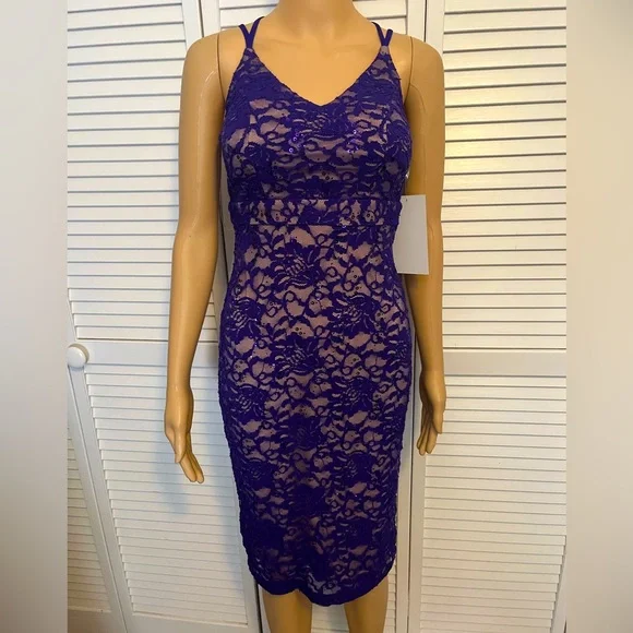 honey and rosie lace dress Honey and Rosie Deep V-Neck Shirred Lace-Up Tie Back Dress
